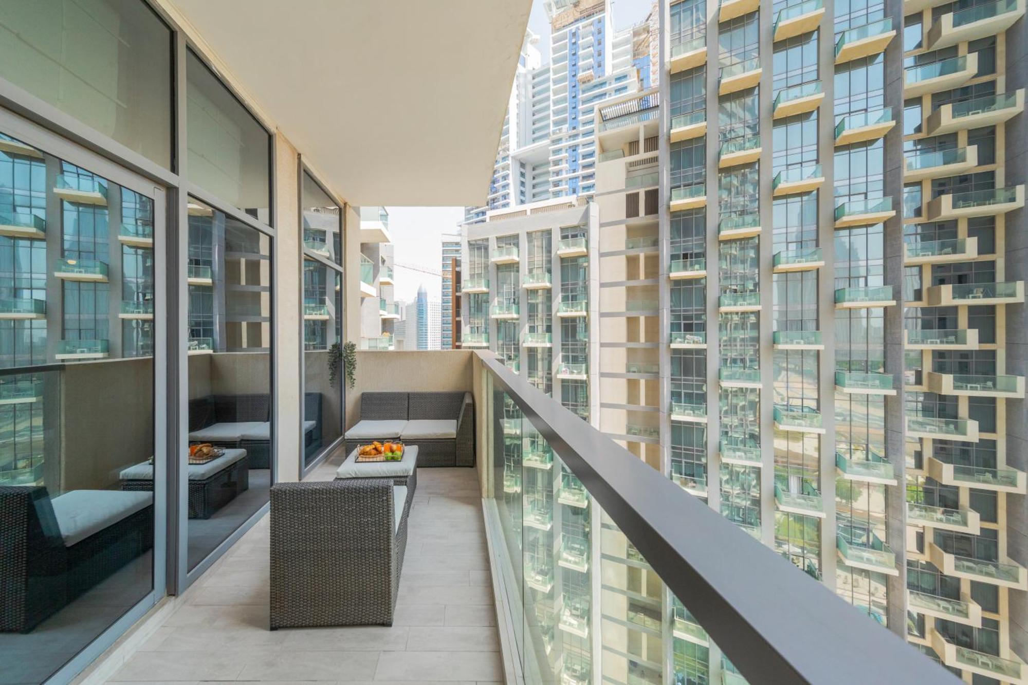Eden'S Homes & Villas - Millennium Atria Residences Dubai Exterior foto
